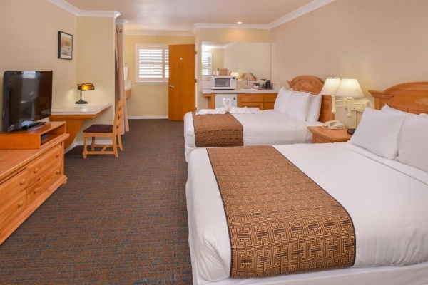 Cayucos Beach Inn image 13