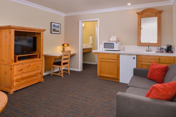 Cayucos Beach Inn image 18